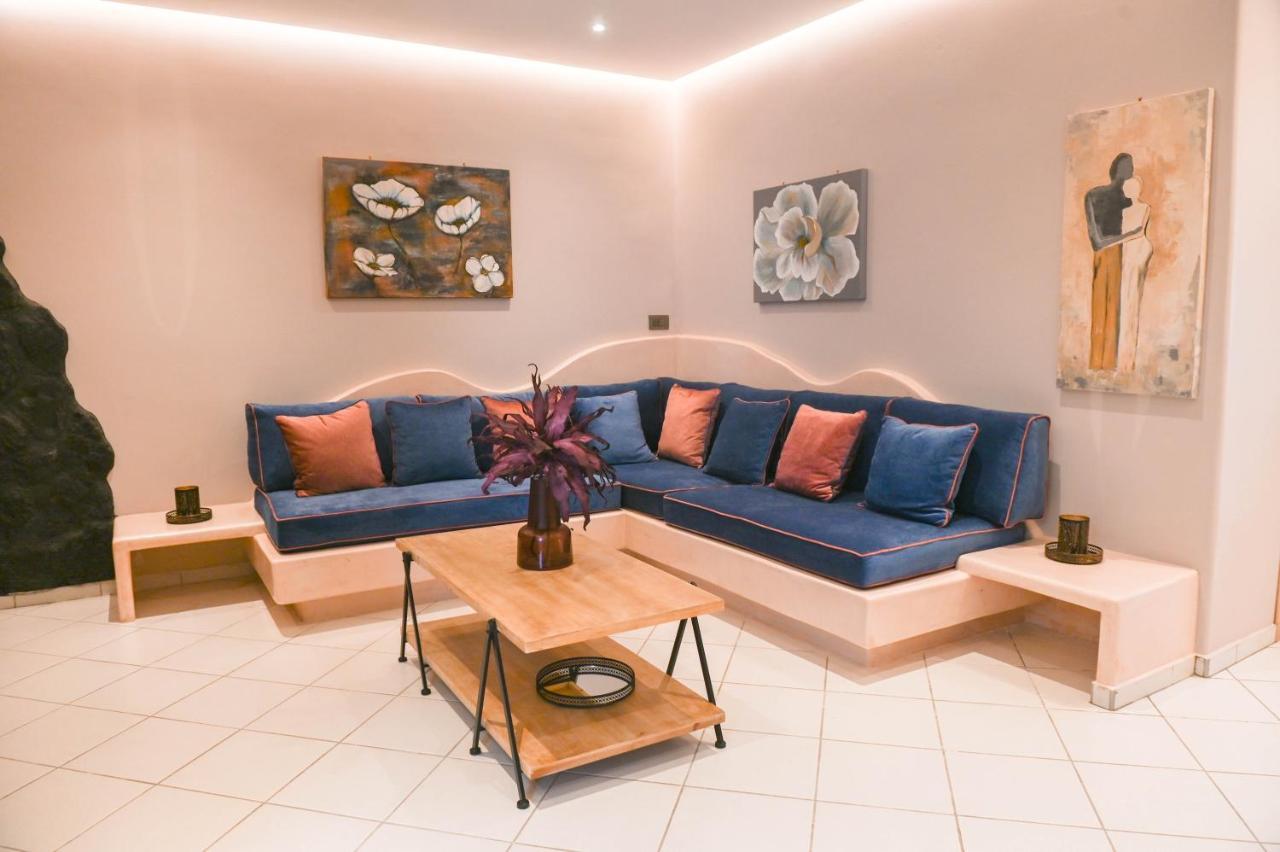 The Rock Luxury Homes Mesaria Eksteriør billede