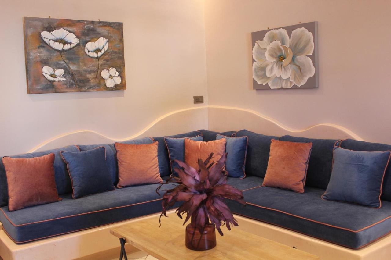The Rock Luxury Homes Mesaria Eksteriør billede