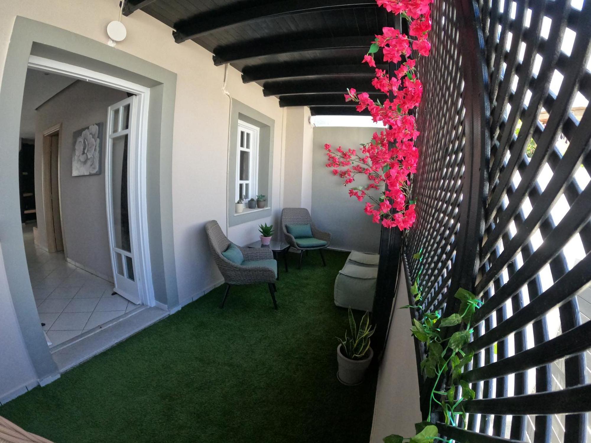 The Rock Luxury Homes Mesaria Eksteriør billede