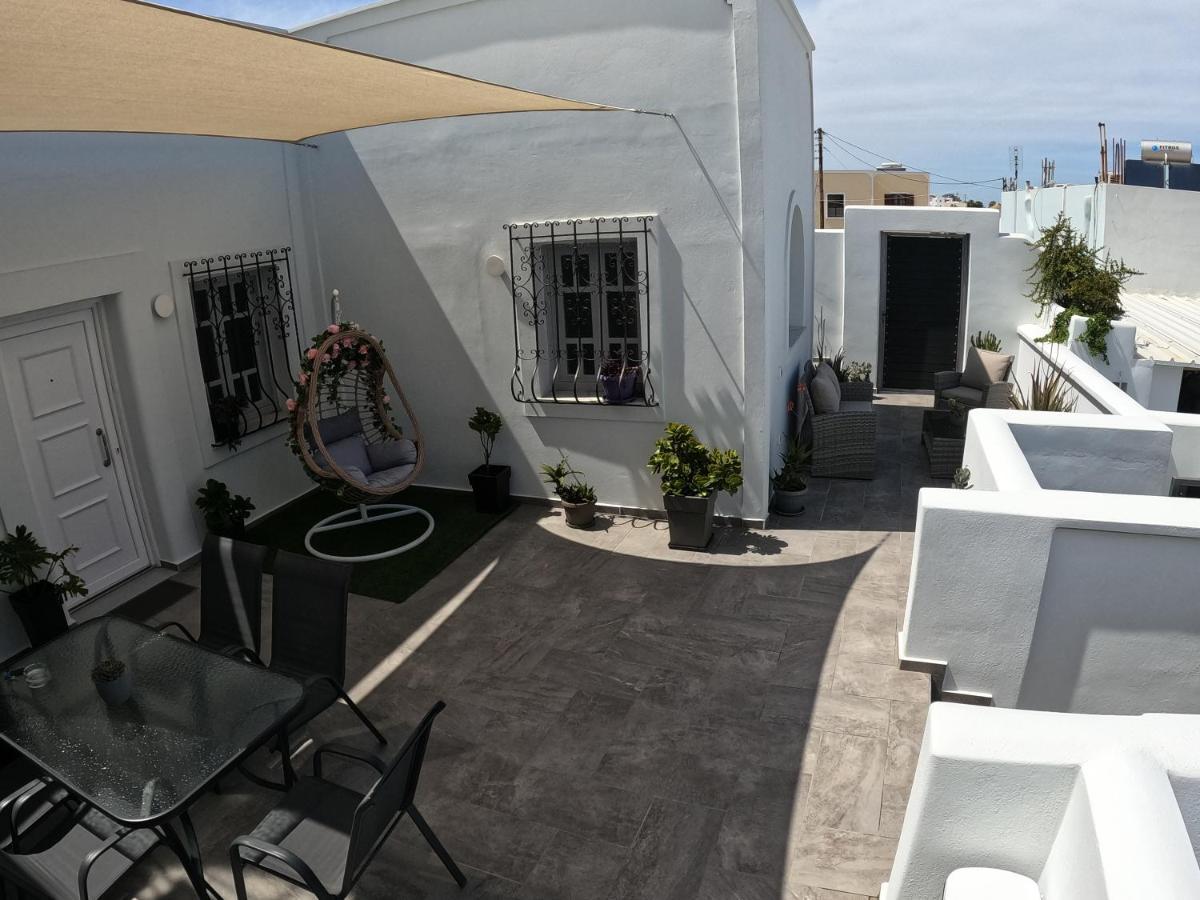 The Rock Luxury Homes Mesaria Eksteriør billede